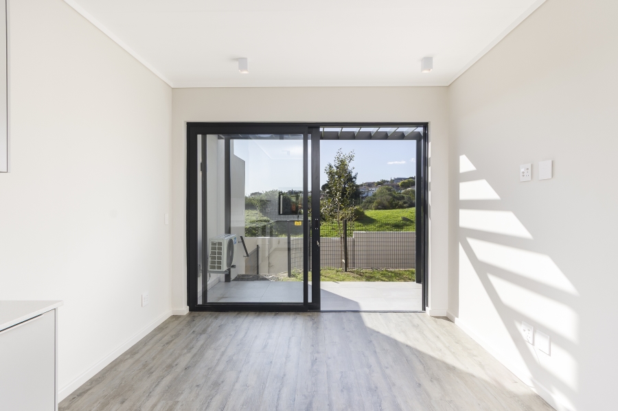 To Let 2 Bedroom Property for Rent in Mzuri Estate Western Cape